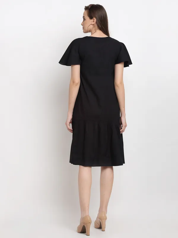 Black_Rayon_Solid_Dresses