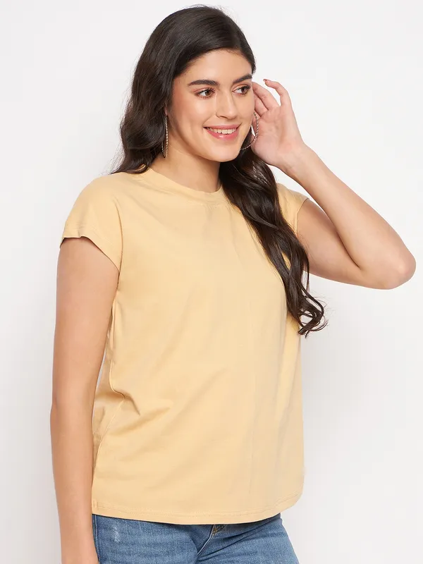Round_Neck_Extended_Sleeves_T-shirt