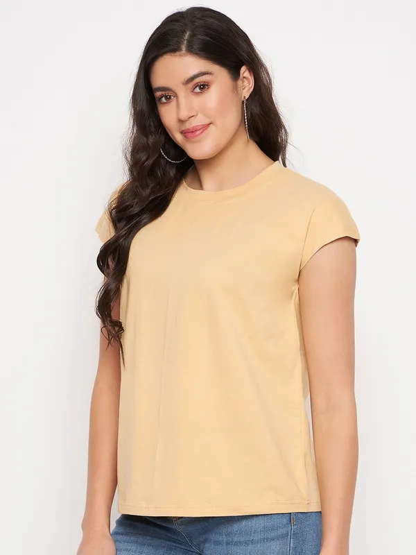 Round_Neck_Extended_Sleeves_T-shirt
