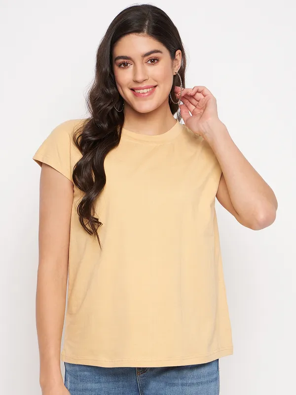 Round_Neck_Extended_Sleeves_T-shirt