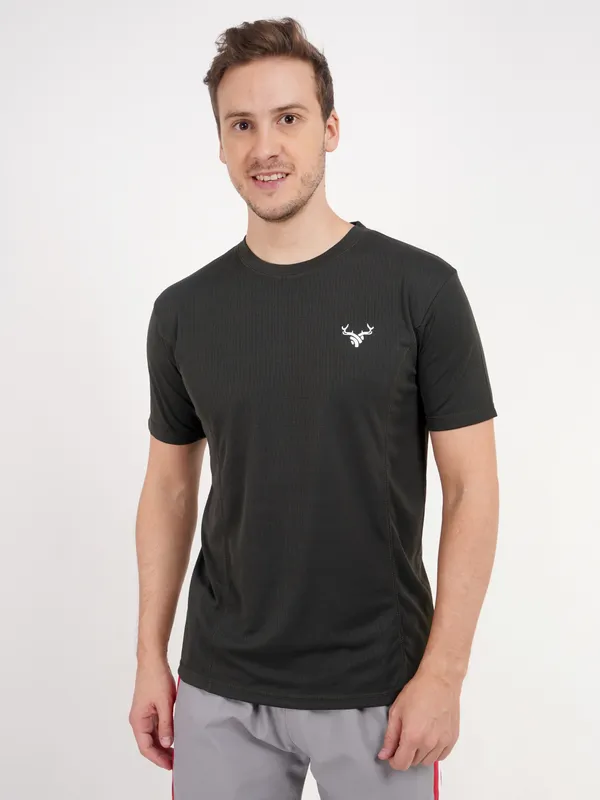 Black_Crew_Neck_Sports_T_Shirt_with_Deer_Logo_For_Men