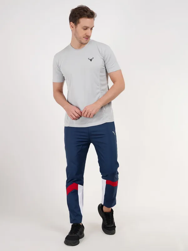 Grey_Round_Neck_T_Shirt_with_Deer_Logo_For_Men