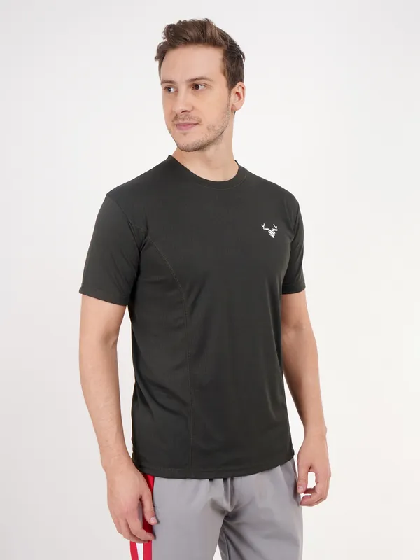Black_Crew_Neck_Sports_T_Shirt_with_Deer_Logo_For_Men