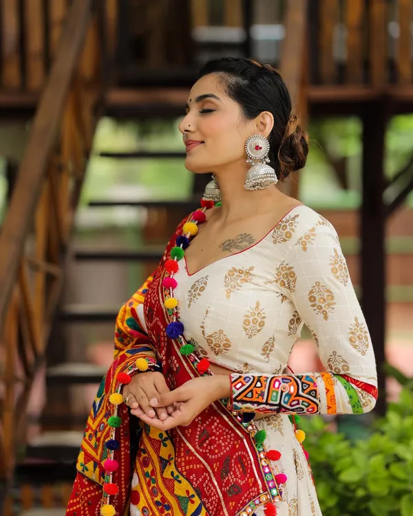 Heavy_Soft_Butter_Silk_Digital_Print_with_Real_Mirror_work_Flair_Lehenga_Work