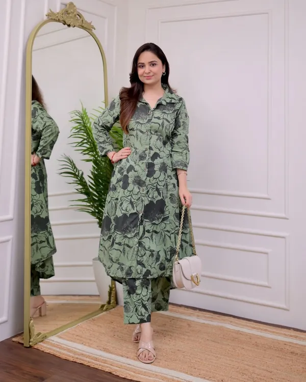 Dark_Green_Cotton_Blend_V_Neck_Calf_Length_Floral_Print_Kurti_&_Pyjama_For_Women