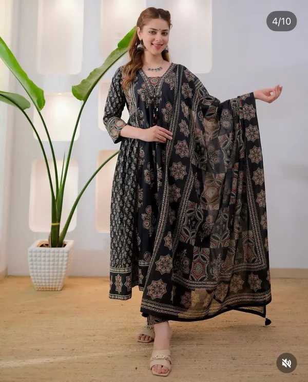 Dreamy_Elegance_Cotton_A-Line_3-Piece_Suit_Set