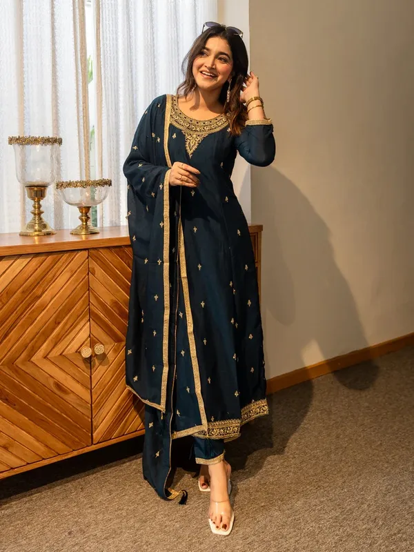 Elegant_Ready_to_Wear_Anarkali_Kurta_Set_in_Soft_Silk_Blend
