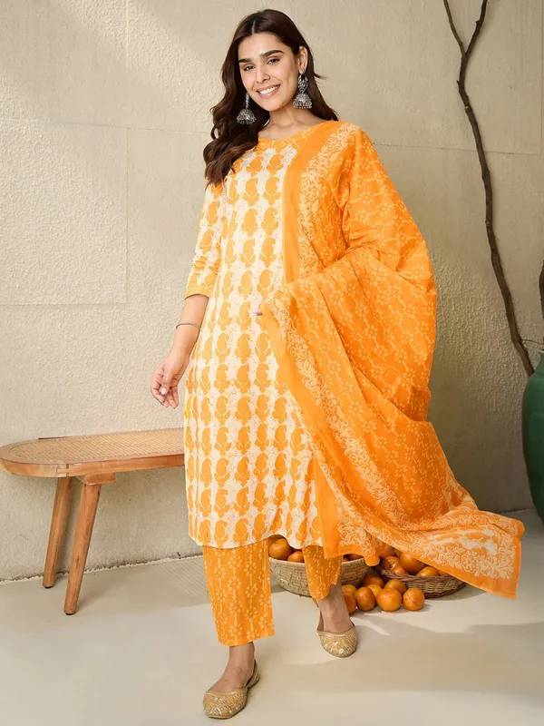 Jaipuri_Yellow_Cotton_Printed_Kurti_Pant_Dupatta_Set