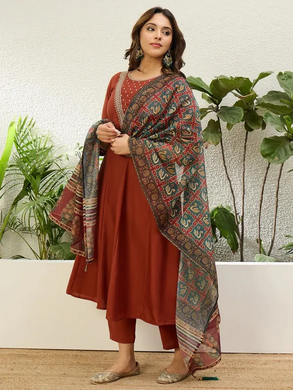 Jio_Cotton_Anarkali_Kurta_Pant_Set_with_Muslin_Printed_Dupatta