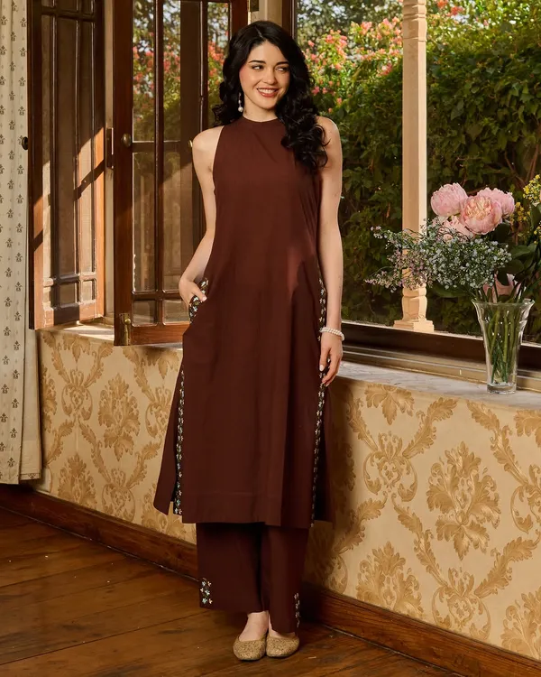 Premium_Cotton_Flex_Embroidered_Kurta_Pant_Set