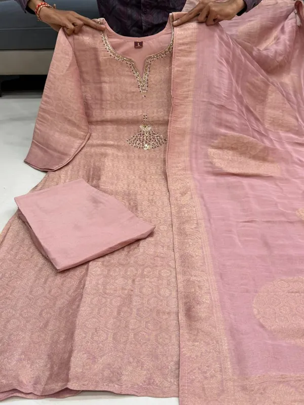 Premium_Kanjivaram_Glass_Tissue_3-Piece_Suit_Set