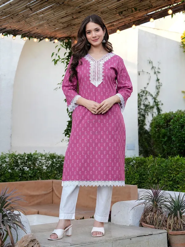 Rayon_Pink_Printed_Lace_work_Straight_Kurti
