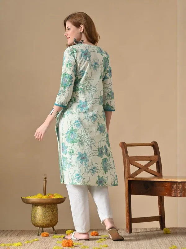 Rayon_Printed_Floral_Blue_Straight_Kurti