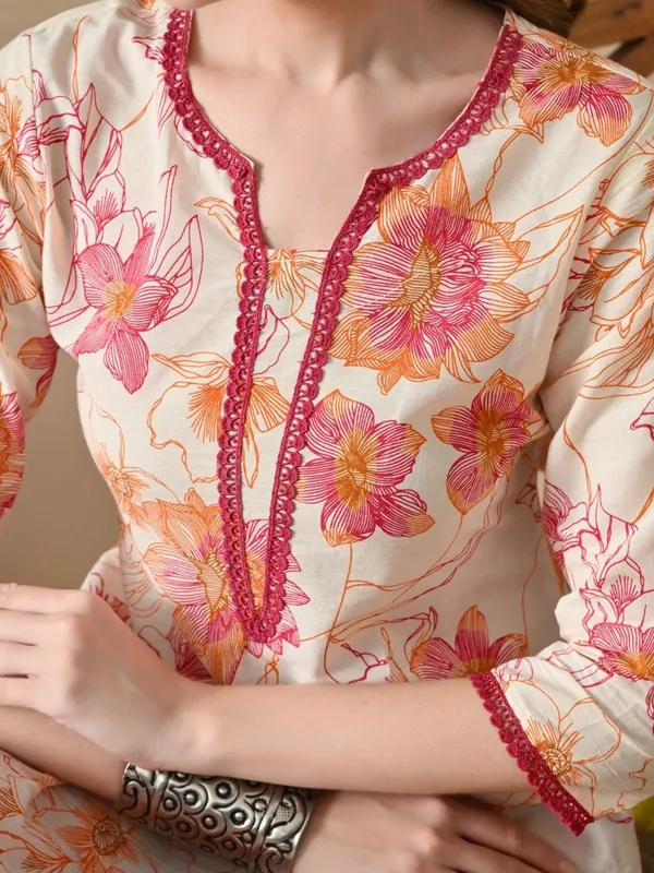 Rayon_Printed_Floral_Pink_Straight_Kurti