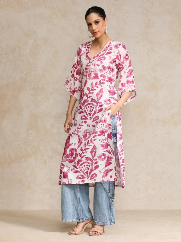 Rayon_Printed_Pink_Stylish_Straight_Kurti
