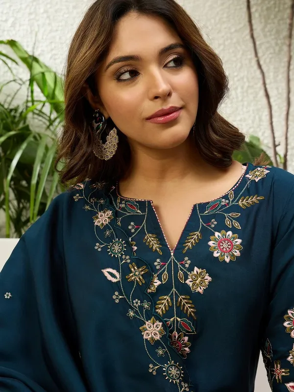 Women_Anarkali_Kurta_with_Pant_&__Dupatta_Suits,_Festive_Ethnic_Set