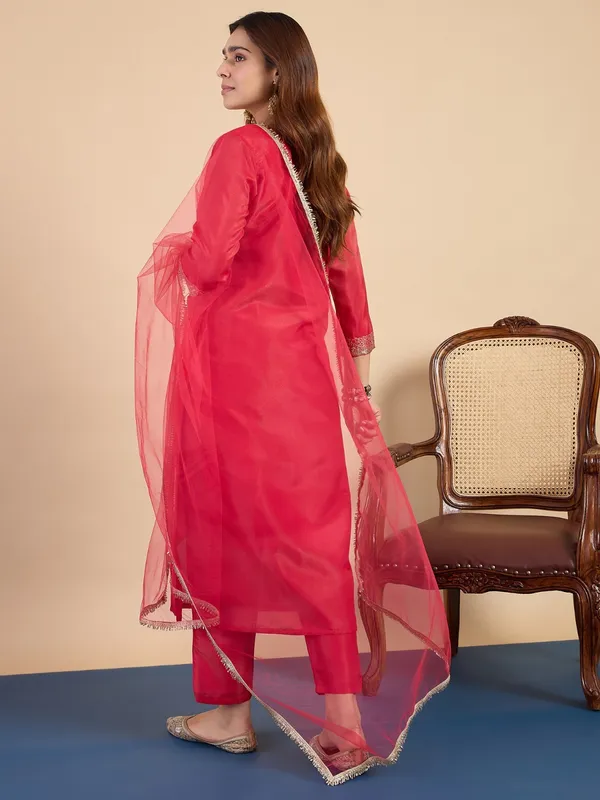 Women_Silk_Kurta_Pant_Dupatta_Set