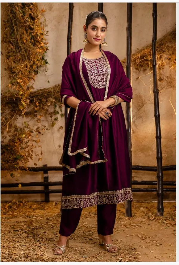 Women__silk_blend_Kurta__Sets_Pant_and__dupatta