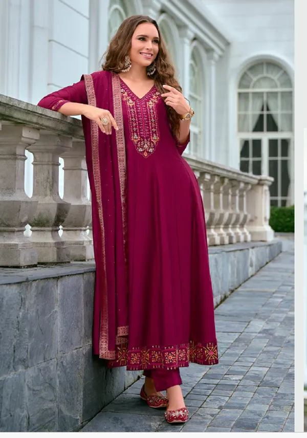 Women__silk_blend_Kurta__Sets_Pant_and__dupatta