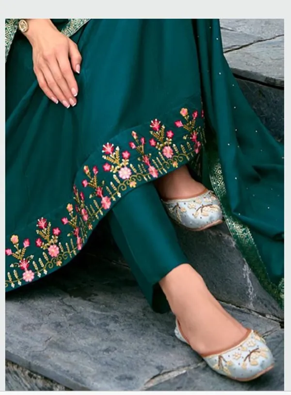 Women__silk_blend_Kurta__Sets_Pant_and__dupatta