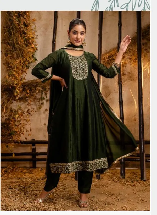 Women_silk_blend_Kurta__Sets_Pant_and__dupatta