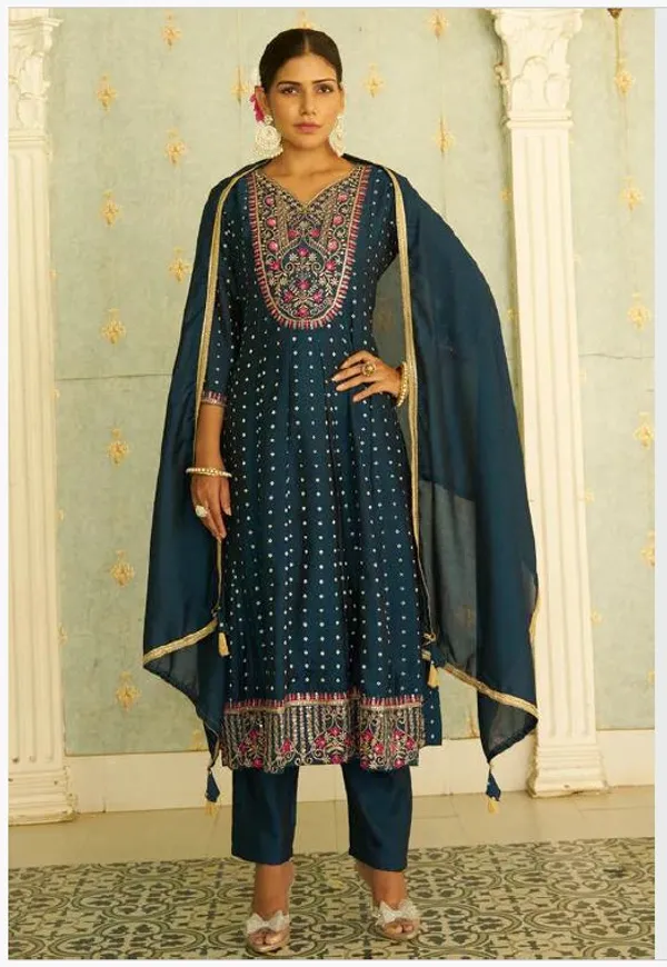 Women__silk_blend_Kurta__Sets_Pant_and__dupatta_With_four_side_lace