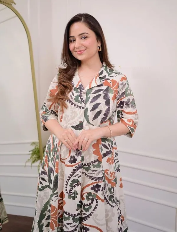 Multicolor_Cotton_Blend_V_Neck_Calf_Length_Floral_Print_Kurti_&_Pyjama_For_Women
