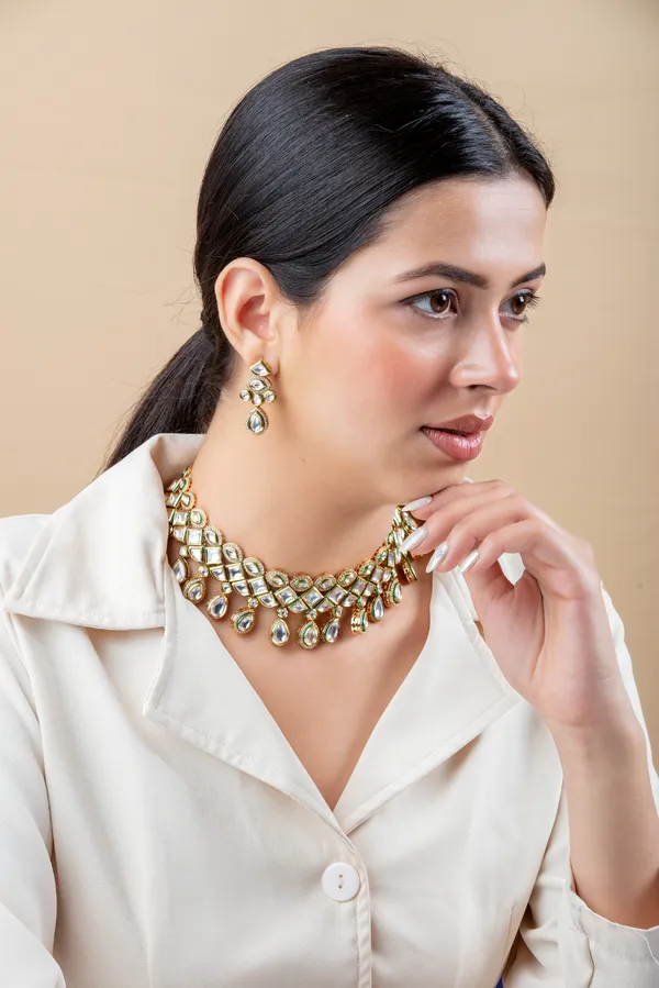 Silver_&_Golden_Metal_Elegant_&_Premium_Earring_&_Necklace_Set_For_Women_&_Girls