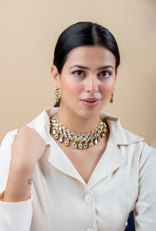 Silver_&_Golden_Metal_Elegant_&_Premium_Earring_&_Necklace_Set_For_Women_&_Girls