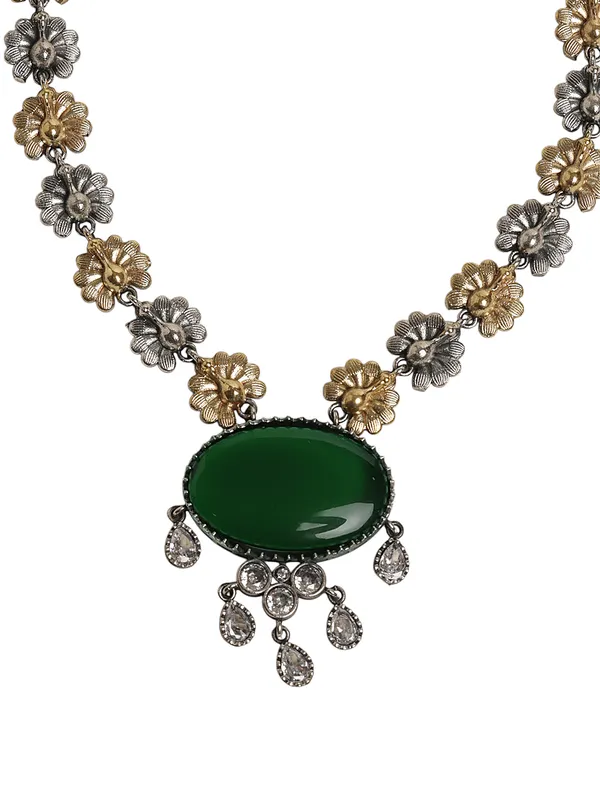 Gold_Silver_Flower_Black_stone_Neckwear_with_Earrings_For_Women_&_Girls