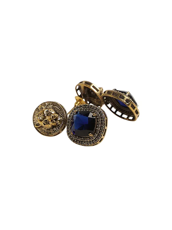 Gold_Plated_Pendant_White_and_Blue_Stone_with_Chain_and_Earrings