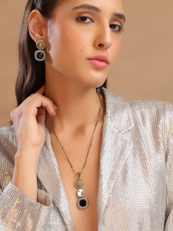 Gold_Plated_Pendant_White_and_Blue_Stone_with_Chain_and_Earrings