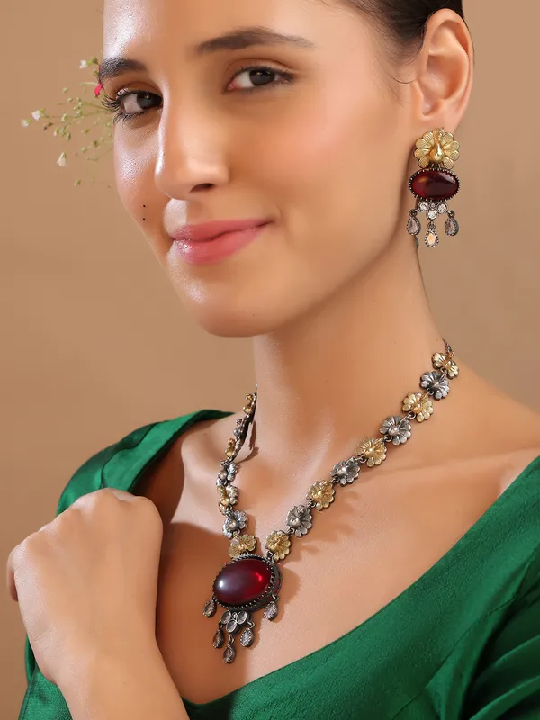 Gold_Silver_Flower_Red_stone_Neckwear_with_Earrings_For_Women_&_Girls