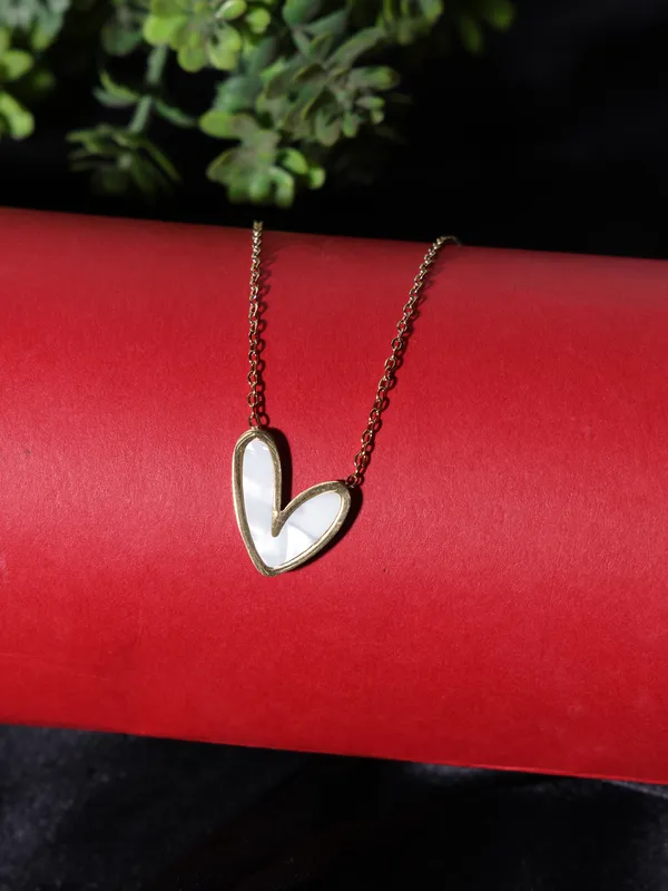 Gold_Plated_Pendant_for_Heart_shaped_For_Women_&_Girls