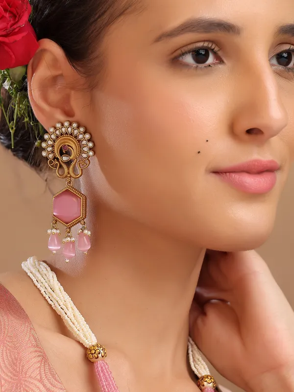 Beautiful_white_and_Pink_bead_Gold_plated_Necklace_with_earrings_for_Women_&_Girls