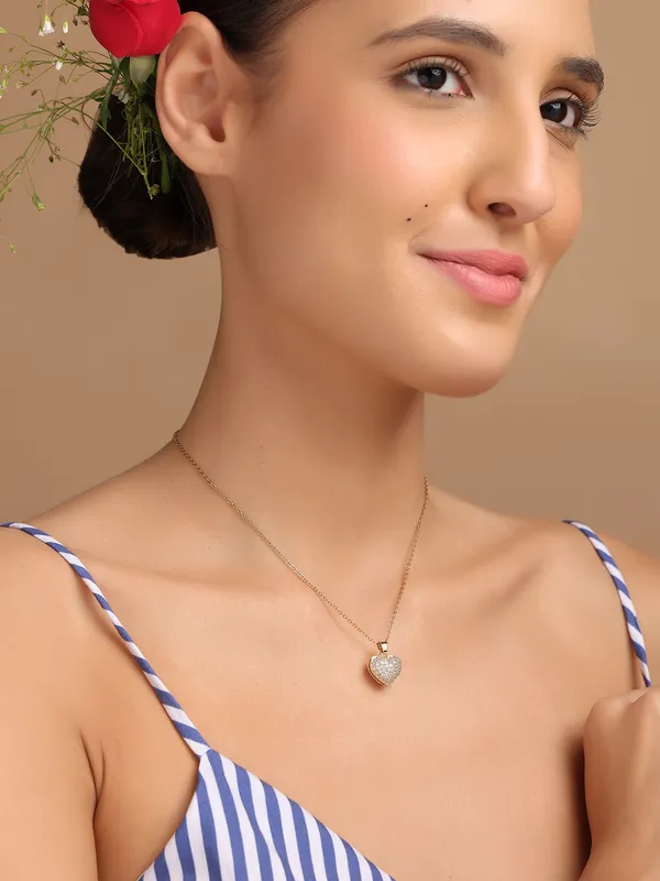 Heart_shaped_studded_Pendant_with_chain_For_Women_&_Girls