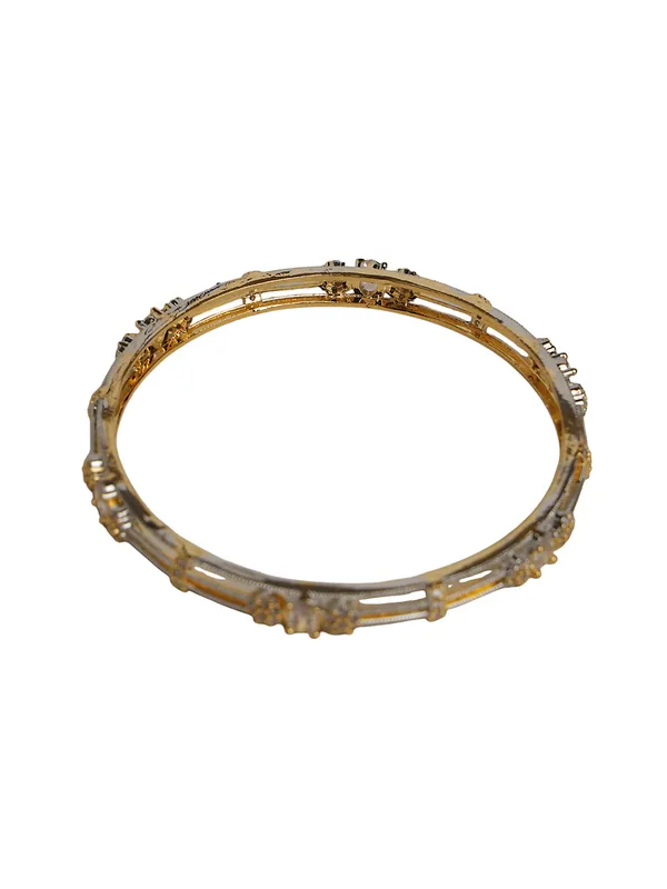 Pair_of_Elegant_Stone-Studded_Bangles_For_Women_&_Girls