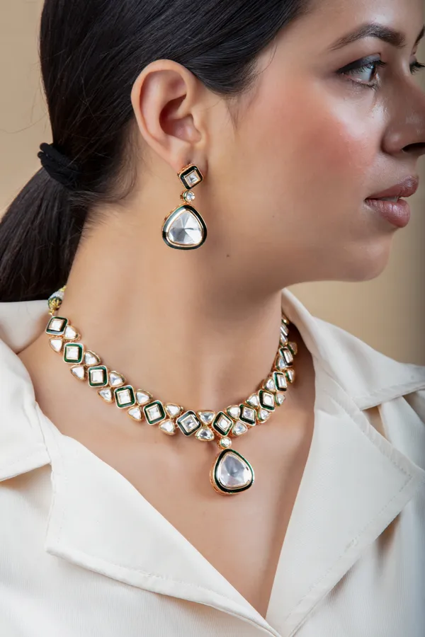 Silver_&_Golden_Metal_Elegant_&_Premium_Earring_&_Necklace_Set_For_Women_&_Girls