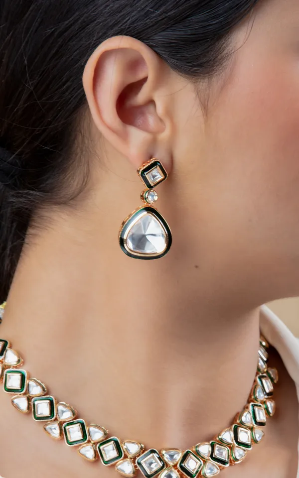 Silver_&_Golden_Metal_Elegant_&_Premium_Earring_&_Necklace_Set_For_Women_&_Girls