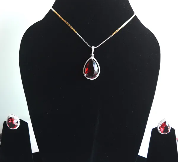Red_Pendent_Set_For_Women_&_Girls