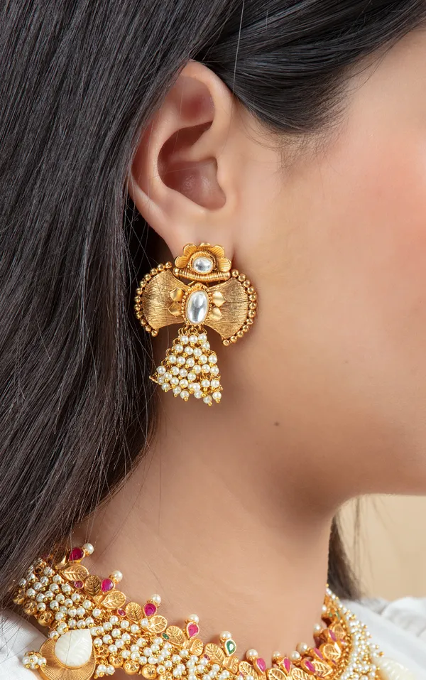 White_,_Pink_&_Golden_Metal_Elegant_&_Premium_Earring_&_Necklace_Set_For_Women_&_Girls