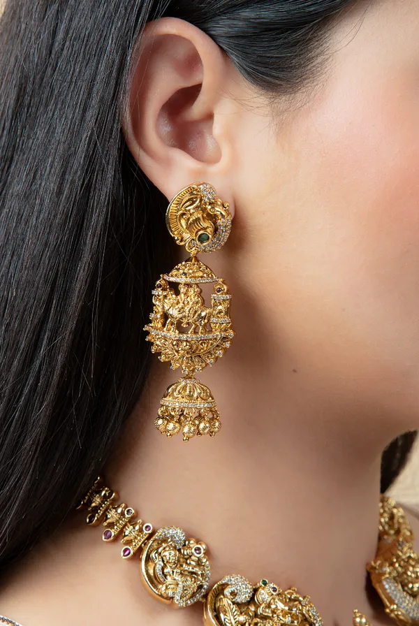 Golden_Metal_Elegant_&_Premium_Earring_&_Necklace_Set_For_Women_&_Girls