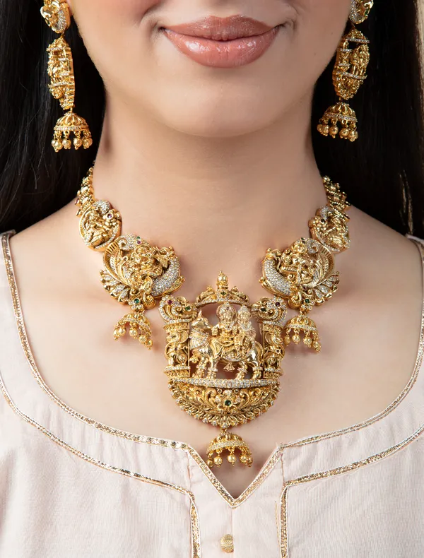 Golden_Metal_Elegant_&_Premium_Earring_&_Necklace_Set_For_Women_&_Girls