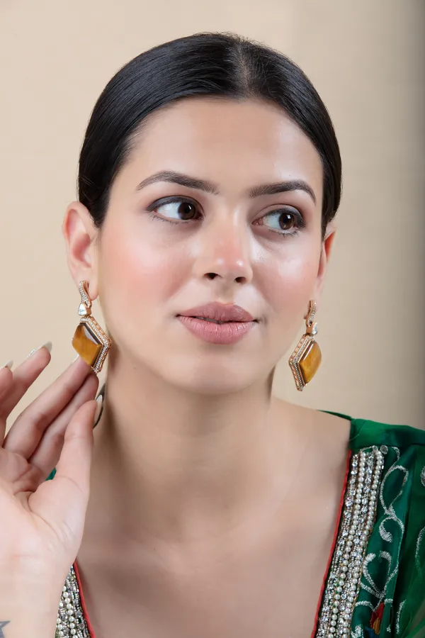 Brown_Metal_Elegant_&_Premium_Earring_For_Women_&_Girls