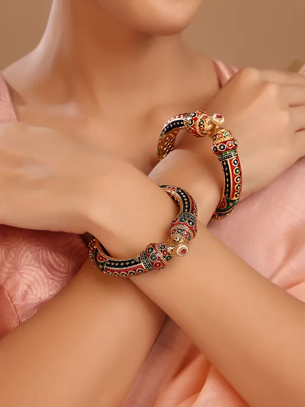 Pair_Red_and_Green_Bangle_For_Women_&_Girls