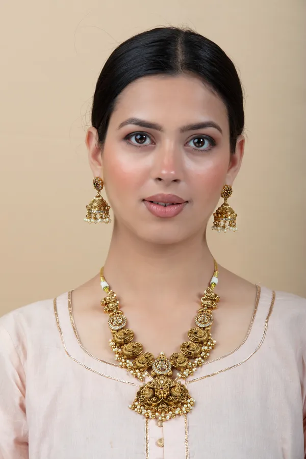 White_&_Golden_Metal_Elegant_&_Premium_Earring_&_Necklace_Set_For_Women_&_Girls