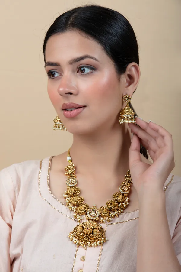 White_&_Golden_Metal_Elegant_&_Premium_Earring_&_Necklace_Set_For_Women_&_Girls
