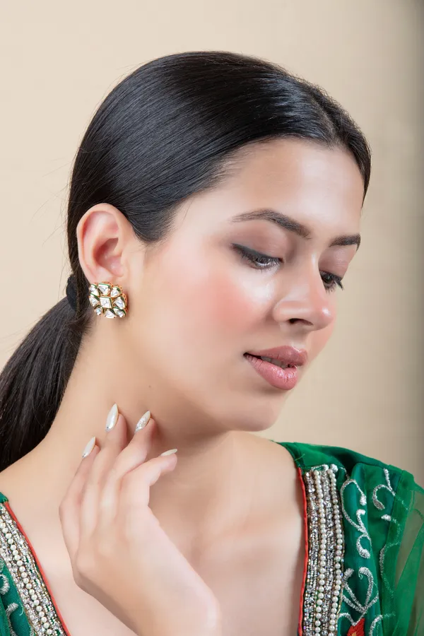 Silver_Metal_Elegant_&_Premium_Earring_For_Women_&_Girls