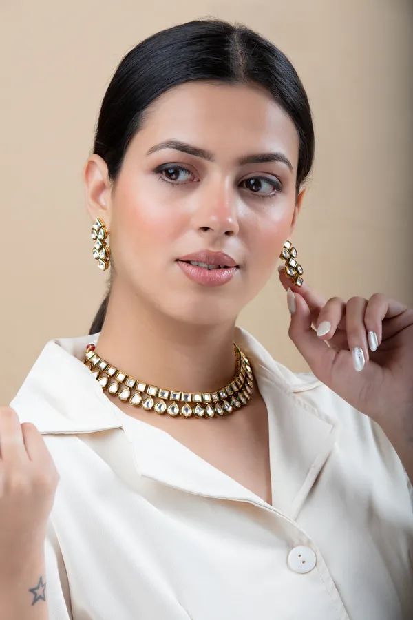 Silver_&_Golden_Metal_Elegant_&_Premium_Earring_&_Necklace_Set_For_Women_&_Girls