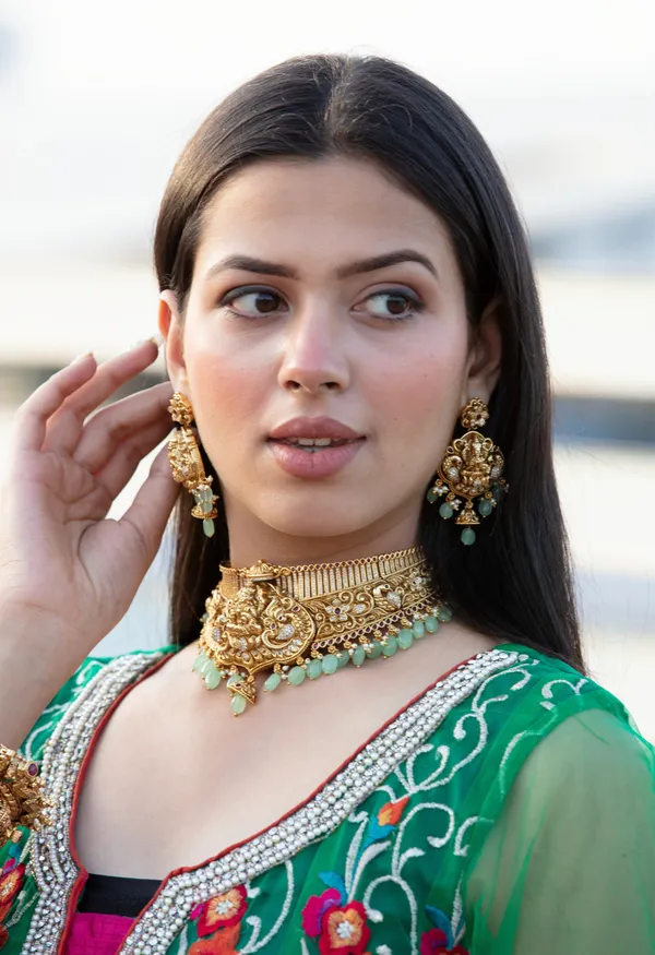 Green_,_Golden_&_White_Metal_Elegant_&_Premium_Earring_&_Necklace_Set_For_Women_&_Girls